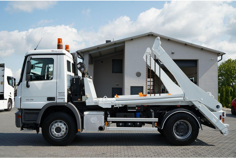 Mercedes-Benz ACTROS 1836 / 4X2 / BRAMOWIEC / PALFINGER M12T / EURO 6 / SPROW - Liftdumper lastebil: bilde 2 Mercedes-Benz ACTROS 1836 / 4X2 / BRAMOWIEC / PALFINGER M12T / EURO 6 / SPROW - Liftdumper lastebil: bilde 2