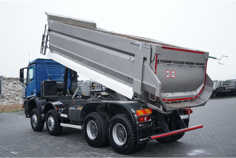 Mercedes-Benz ACTROS 4145 / 8X8 / WYWROTKA TYLNOZSYPOWA / KH-KIPPER 6 M / AUTO - Tippbil: bilde 3 Mercedes-Benz ACTROS 4145 / 8X8 / WYWROTKA TYLNOZSYPOWA / KH-KIPPER 6 M / AUTO - Tippbil: bilde 3