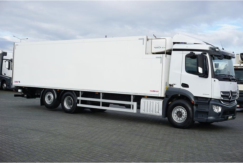 Mercedes-Benz ANTOS / 2535 / EURO 6 / CHŁODNIA + WINDA / 23 PALETY / OŚ SKRĘTN - Lastebil med kjøl: bilde 4 Mercedes-Benz ANTOS / 2535 / EURO 6 / CHŁODNIA + WINDA / 23 PALETY / OŚ SKRĘTN - Lastebil med kjøl: bilde 4