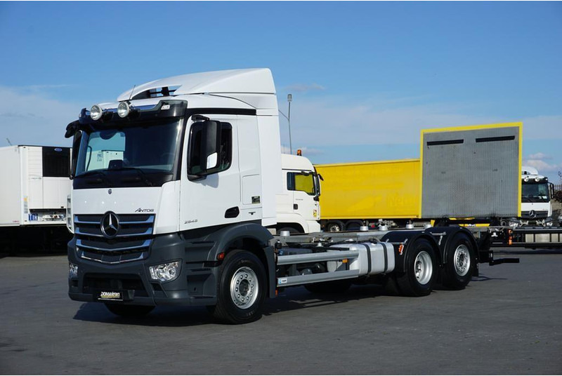 Mercedes-Benz ANTOS / 2545 / ACC / E 6 / BDF + WINDA / 7.15 , 7.45, 7.82 M / O - Chassis lastebil: bilde 2 Mercedes-Benz ANTOS / 2545 / ACC / E 6 / BDF + WINDA / 7.15 , 7.45, 7.82 M / O - Chassis lastebil: bilde 2