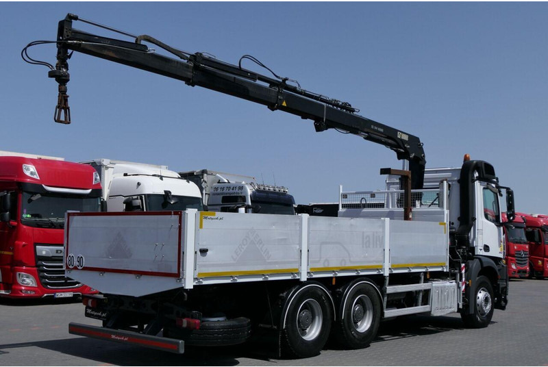 Mercedes-Benz AROCS 2633 - Planbil, Kranbil: bilde 5 Mercedes-Benz AROCS 2633 - Planbil, Kranbil: bilde 5