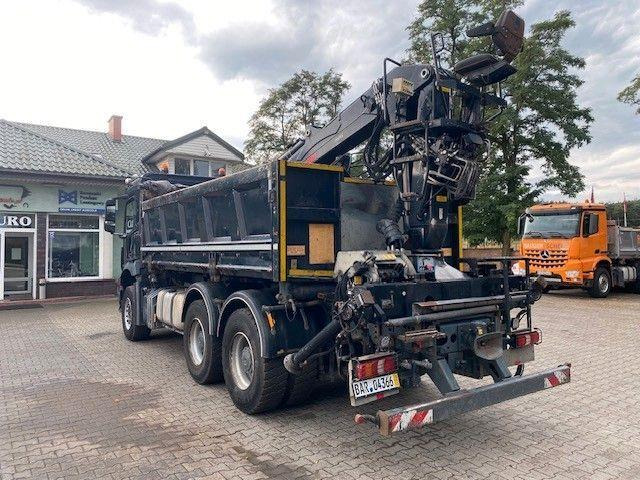 Mercedes-Benz AROCS 2643 - Tippbil, Kranbil: bilde 4 Mercedes-Benz AROCS 2643 - Tippbil, Kranbil: bilde 4