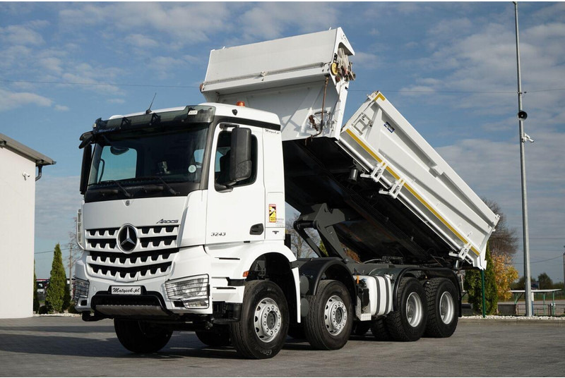 Mercedes-Benz AROCS 3243 / 8x4 / WYWROTKA DWUSTRONNA / HYDROBURTA / BORDMATIC - Tippbil: bilde 1 Mercedes-Benz AROCS 3243 / 8x4 / WYWROTKA DWUSTRONNA / HYDROBURTA / BORDMATIC - Tippbil: bilde 1