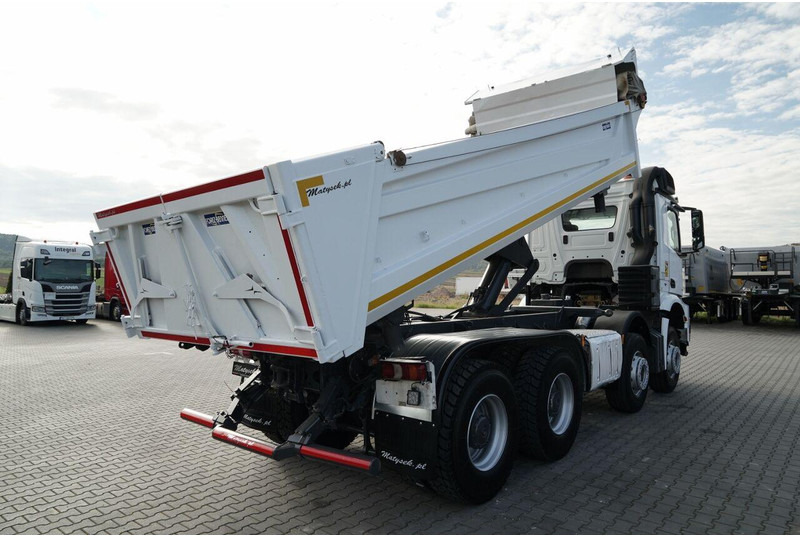 Mercedes-Benz AROCS 3243 / 8x4 / WYWROTKA DWUSTRONNA / HYDROBURTA / BORDMATIC - Tippbil: bilde 4 Mercedes-Benz AROCS 3243 / 8x4 / WYWROTKA DWUSTRONNA / HYDROBURTA / BORDMATIC - Tippbil: bilde 4