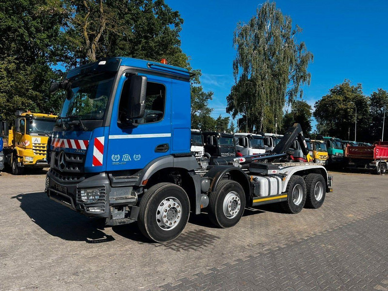 Mercedes-Benz AROCS 3246 8X4 ABROLLKIPPER HYVALIFT 26.57 - Krokbil: bilde 3 Mercedes-Benz AROCS 3246 8X4 ABROLLKIPPER HYVALIFT 26.57 - Krokbil: bilde 3