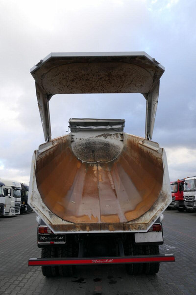 Mercedes-Benz AROCS 3246 / 8x4 / WYWROTKA / TYLNOZSYP / EURO 6 / OPONY 100 % - Tippbil: bilde 4 Mercedes-Benz AROCS 3246 / 8x4 / WYWROTKA / TYLNOZSYP / EURO 6 / OPONY 100 % - Tippbil: bilde 4