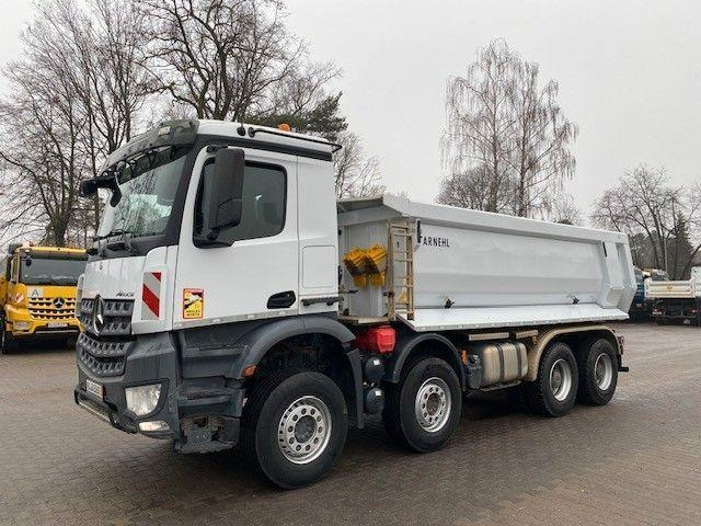 Mercedes-Benz AROCS 3743 - Tippbil: bilde 2 Mercedes-Benz AROCS 3743 - Tippbil: bilde 2