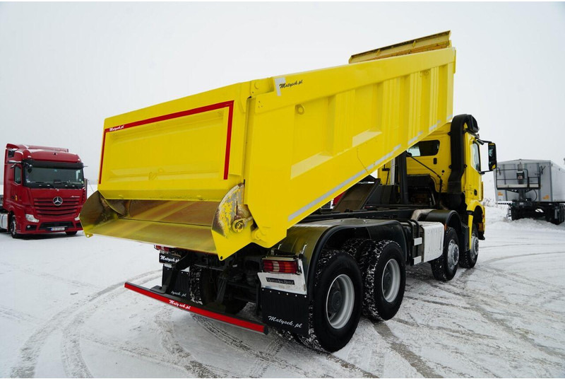 Mercedes-Benz AROCS 4151 / 8X8 / WYWROTKA TYLNOZSYPOWA / HYDROKLAPA / 6 M / AU - Tippbil: bilde 5 Mercedes-Benz AROCS 4151 / 8X8 / WYWROTKA TYLNOZSYPOWA / HYDROKLAPA / 6 M / AU - Tippbil: bilde 5