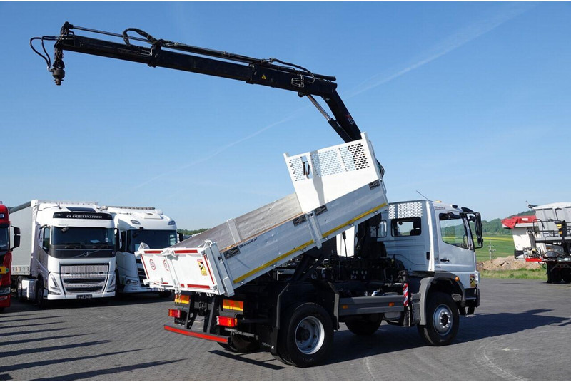 Mercedes-Benz ATEGO 16.24 / 4X4 / WYWROTKA + HDS HIAB 111 BS-2 / PILOT / ROT - Tippbil: bilde 4 Mercedes-Benz ATEGO 16.24 / 4X4 / WYWROTKA + HDS HIAB 111 BS-2 / PILOT / ROT - Tippbil: bilde 4