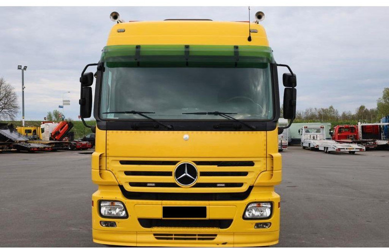 Mercedes-Benz Actros 2532 Vehicle transporter + crane Hiab 477EP-5 HiPro 6x2 - Transporter lastebil: bilde 1 Mercedes-Benz Actros 2532 Vehicle transporter + crane Hiab 477EP-5 HiPro 6x2 - Transporter lastebil: bilde 1
