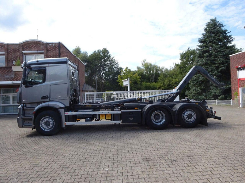Mercedes-Benz Actros 2545 Hook lift truck 6x2 - Krokbil, Kranbil: bilde 4 Mercedes-Benz Actros 2545 Hook lift truck 6x2 - Krokbil, Kranbil: bilde 4