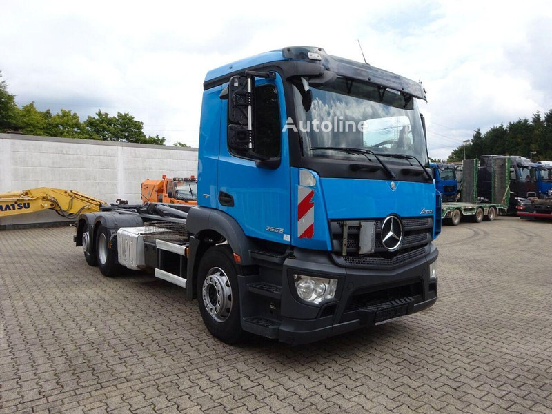 Mercedes-Benz Antos 2533 - Hook lift truck 6x2 - Krokbil: bilde 5 Mercedes-Benz Antos 2533 - Hook lift truck 6x2 - Krokbil: bilde 5