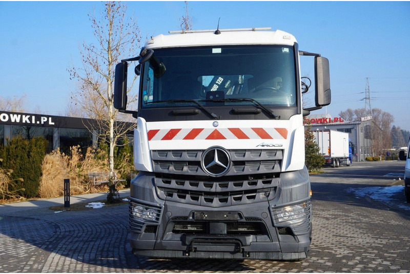 Mercedes-Benz Arocs 1833 3-Way Tipper Crane HIAB X-DUO 128 B - Tippbil, Kranbil: bilde 4 Mercedes-Benz Arocs 1833 3-Way Tipper Crane HIAB X-DUO 128 B - Tippbil, Kranbil: bilde 4