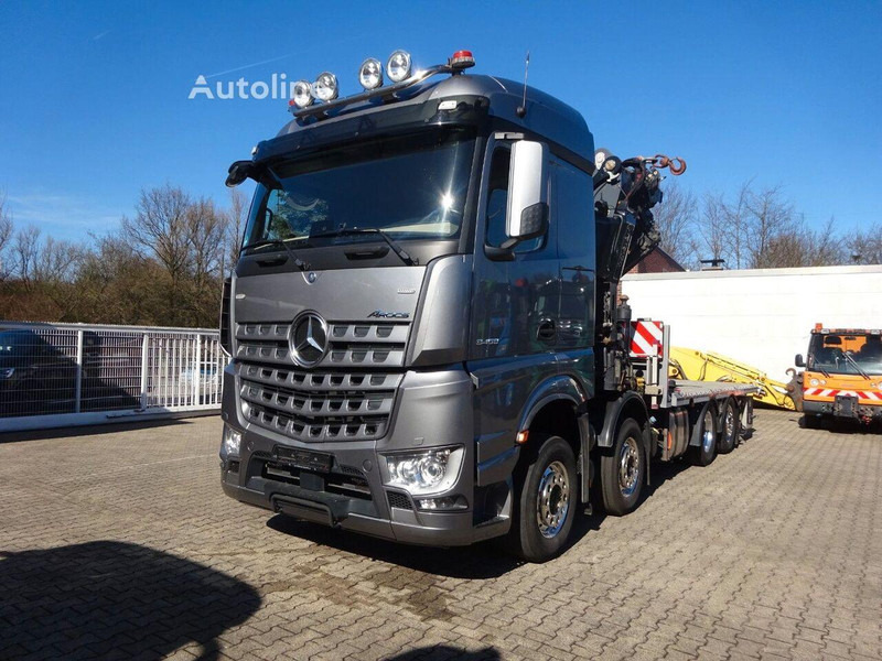 Mercedes-Benz Arocs 3453 8x2 Open Flatbed + Crane Fassi F820 - Planbil, Kranbil: bilde 2 Mercedes-Benz Arocs 3453 8x2 Open Flatbed + Crane Fassi F820 - Planbil, Kranbil: bilde 2
