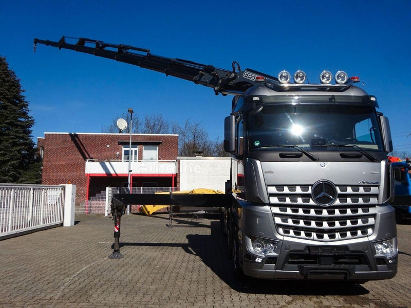 Mercedes-Benz Arocs 3453 8x2 Open Flatbed + Crane Fassi F820 - Planbil, Kranbil: bilde 4 Mercedes-Benz Arocs 3453 8x2 Open Flatbed + Crane Fassi F820 - Planbil, Kranbil: bilde 4
