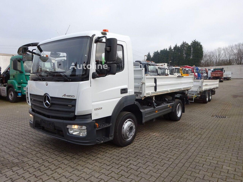 Mercedes-Benz Atego 1223 - 3 way tipper+semi-trailer - Tippbil: bilde 2 Mercedes-Benz Atego 1223 - 3 way tipper+semi-trailer - Tippbil: bilde 2