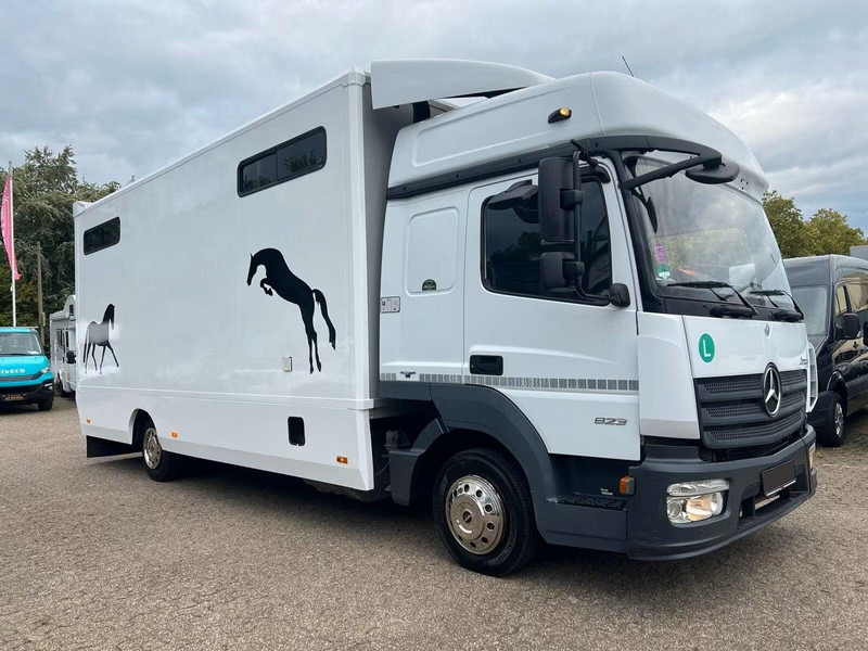 Mercedes-Benz Atego 823 - Horse transporter - Hestebil: bilde 2 Mercedes-Benz Atego 823 - Horse transporter - Hestebil: bilde 2