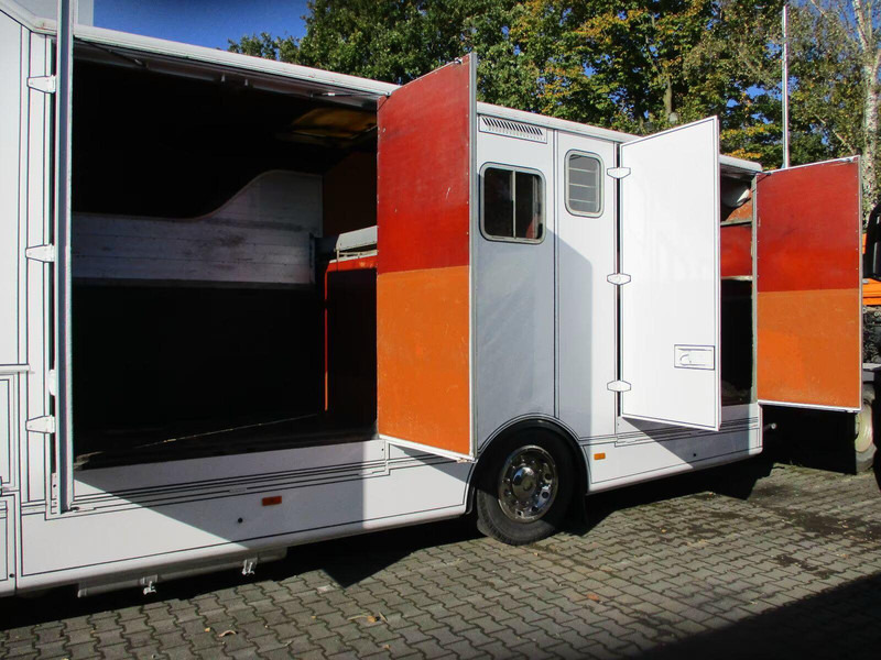 Mercedes-Benz Axor 1833 - Horse transporter - Hestebil: bilde 5 Mercedes-Benz Axor 1833 - Horse transporter - Hestebil: bilde 5