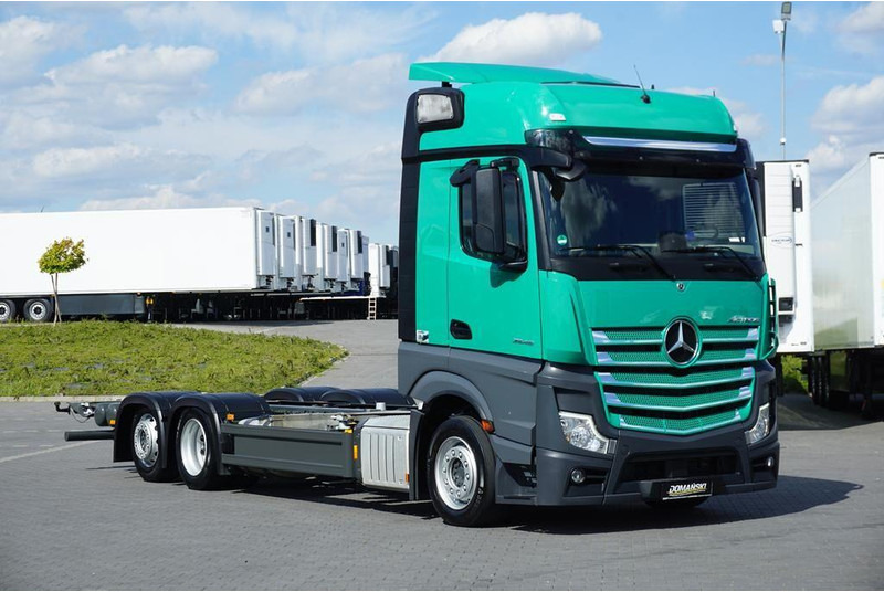 Mercedes-Benz - Chassis lastebil: bilde 1 Mercedes-Benz - Chassis lastebil: bilde 1