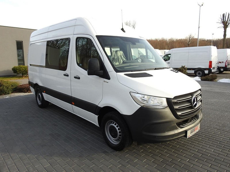 Mercedes-Benz SPRINTER 314 FURGON BRYGADÓWKA  6 MIEJSC TEMPOMAT KLIMATYZACJA - Minibuss, Persontransport: bilde 4 Mercedes-Benz SPRINTER 314 FURGON BRYGADÓWKA  6 MIEJSC TEMPOMAT KLIMATYZACJA - Minibuss, Persontransport: bilde 4