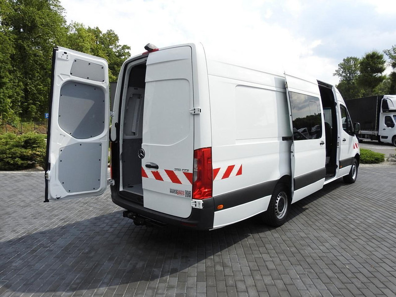 Mercedes-Benz SPRINTER FURGON BRYGADÓWKA 5 MIEJSC TEMPOMAT NAWIGACJA KLIMATYZ - Minibuss, Persontransport: bilde 3 Mercedes-Benz SPRINTER FURGON BRYGADÓWKA 5 MIEJSC TEMPOMAT NAWIGACJA KLIMATYZ - Minibuss, Persontransport: bilde 3