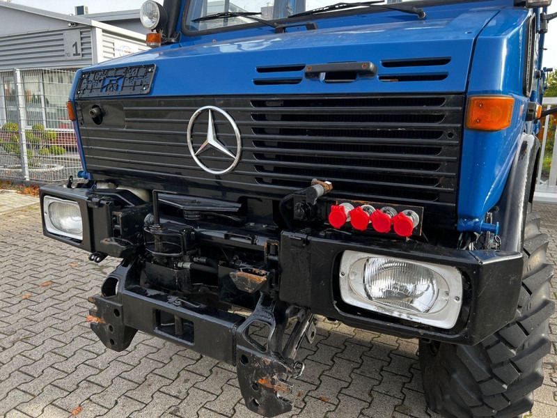 Mercedes-Benz Unimog 427 Platós hókotrócs - Tohjulstraktor: bilde 4 Mercedes-Benz Unimog 427 Platós hókotrócs - Tohjulstraktor: bilde 4