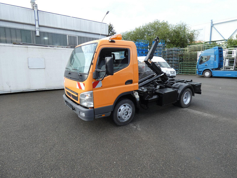 Mitsubishi Canter Fuso Abrollkipper - Planbil, Kranbil: bilde 1 Mitsubishi Canter Fuso Abrollkipper - Planbil, Kranbil: bilde 1