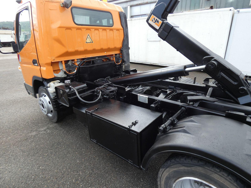 Mitsubishi Canter Fuso Abrollkipper - Planbil, Kranbil: bilde 5 Mitsubishi Canter Fuso Abrollkipper - Planbil, Kranbil: bilde 5