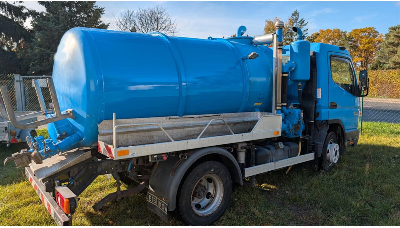 Mitsubishi Fuso Canter 7C15 / Leistikow vacuum tanker truck - Tankbil: bilde 4 Mitsubishi Fuso Canter 7C15 / Leistikow vacuum tanker truck - Tankbil: bilde 4
