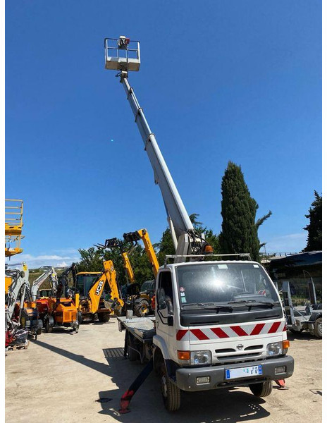 Nissan Cabstar Lifting basket 22 m - Billift: bilde 1 Nissan Cabstar Lifting basket 22 m - Billift: bilde 1