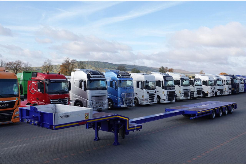 Nooteboom NISKOPODWOZIE / ROZCIĄGANA / 4 OSIOWA / OSIE SKRĘTNE / SAF - Lavloader semitrailer: bilde 1 Nooteboom NISKOPODWOZIE / ROZCIĄGANA / 4 OSIOWA / OSIE SKRĘTNE / SAF - Lavloader semitrailer: bilde 1