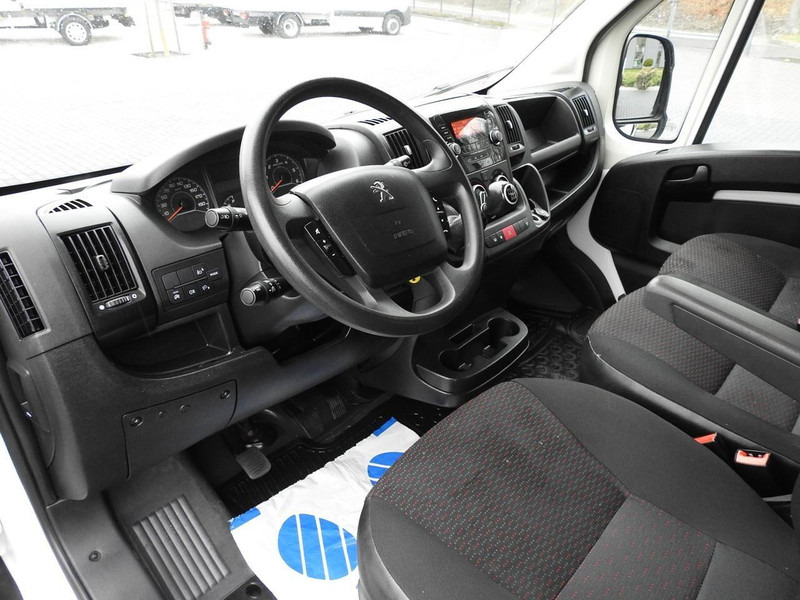 Peugeot BOXER SKRZYNIA PODWÓJNA KABINA DOKA 7 MIEJSC TEMPOMAT KLIMATYZAC - Varebil med plan, Varebil med dobbelt førerhus: bilde 2 Peugeot BOXER SKRZYNIA PODWÓJNA KABINA DOKA 7 MIEJSC TEMPOMAT KLIMATYZAC - Varebil med plan, Varebil med dobbelt førerhus: bilde 2