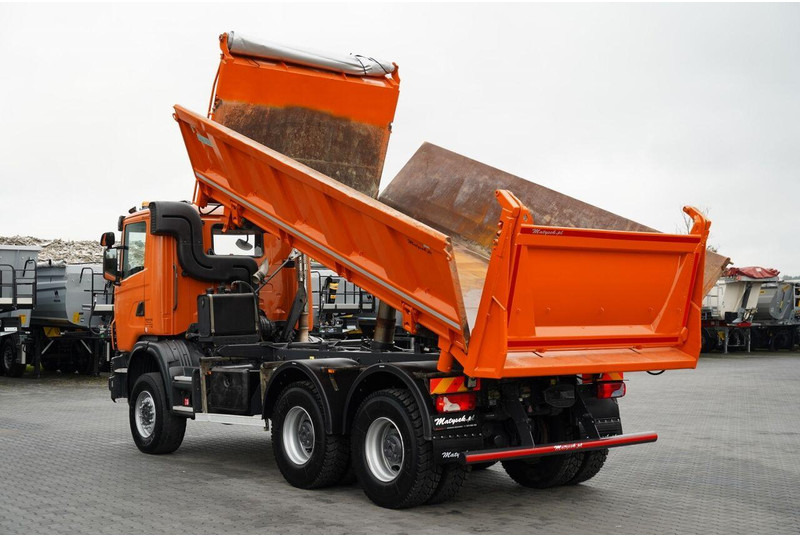 Scania G 440 / 6x6 / WYWROTKA TRZY-STRONNA / 2X HYDROBURTA / BOARDMATIC - Tippbil: bilde 4 Scania G 440 / 6x6 / WYWROTKA TRZY-STRONNA / 2X HYDROBURTA / BOARDMATIC - Tippbil: bilde 4