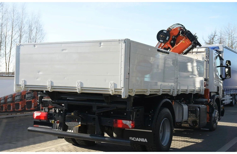 Scania P 250 - 3 way tipper + crane - Tippbil, Kranbil: bilde 4 Scania P 250 - 3 way tipper + crane - Tippbil, Kranbil: bilde 4