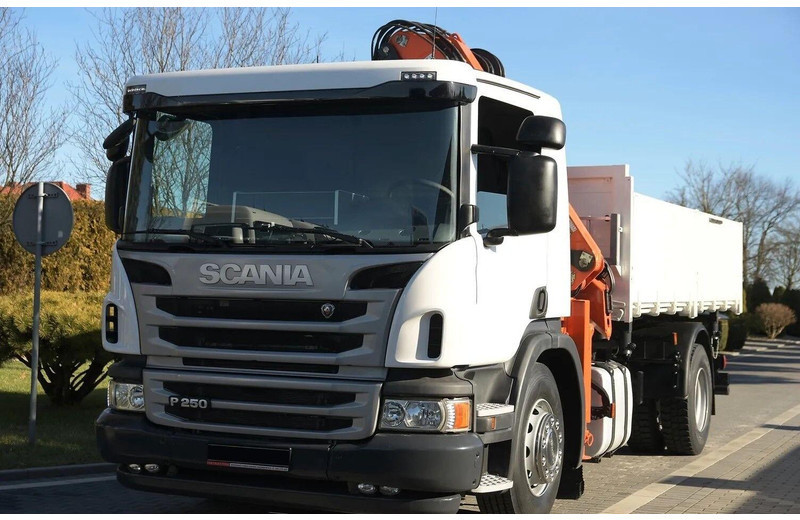 Scania P 250 - 3 way tipper + crane - Tippbil, Kranbil: bilde 3 Scania P 250 - 3 way tipper + crane - Tippbil, Kranbil: bilde 3