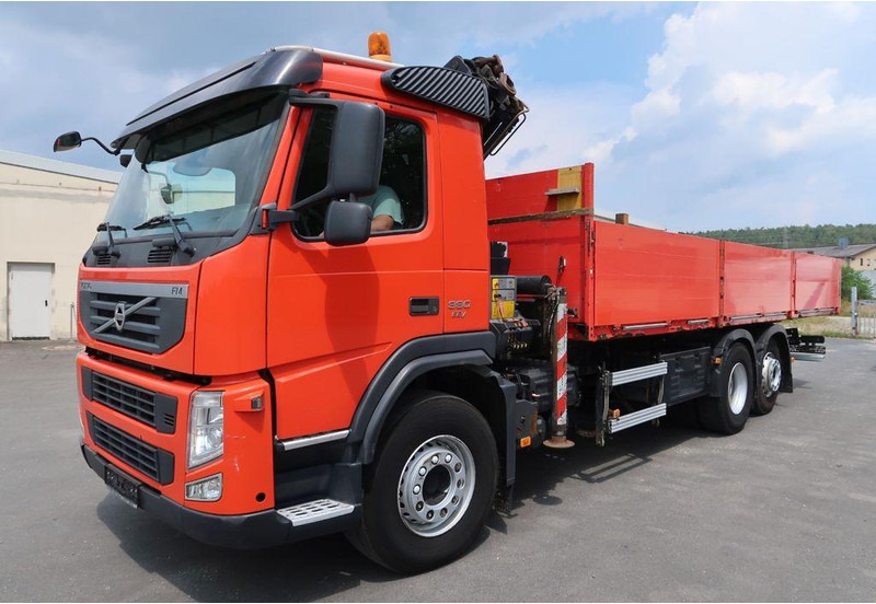 Volvo FM 330 6x2 - Planbil, Kranbil: bilde 2 Volvo FM 330 6x2 - Planbil, Kranbil: bilde 2