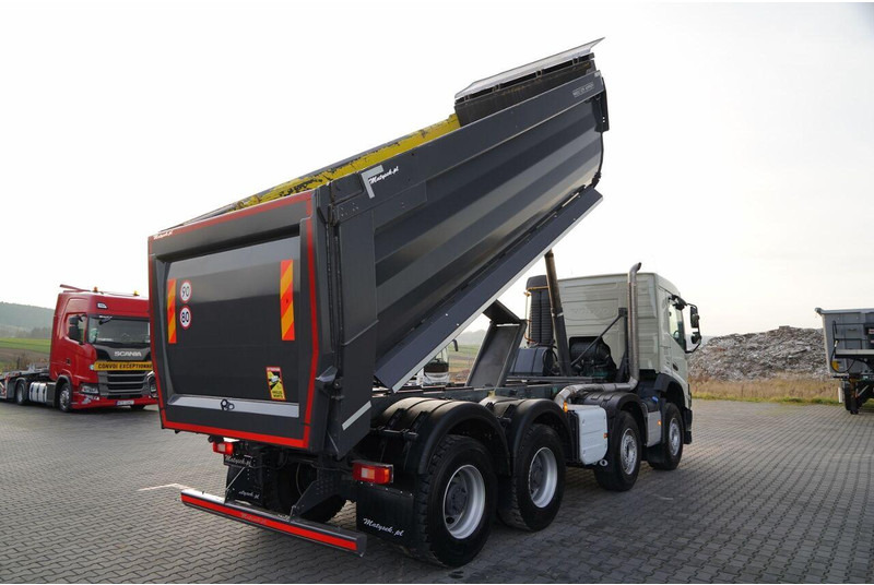 Volvo FMX 460 / 8x4 / WYWROTKA TYLNOZSYPOWA / MEILLER KIPPER / EURO 6 - Tippbil: bilde 4 Volvo FMX 460 / 8x4 / WYWROTKA TYLNOZSYPOWA / MEILLER KIPPER / EURO 6 - Tippbil: bilde 4