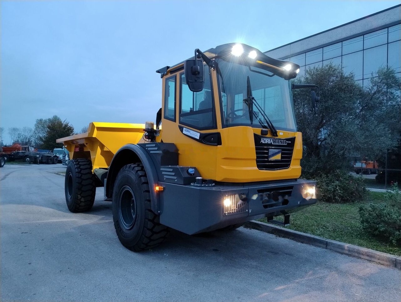 Bergmann C815s - Tippbil: bilde 2 Bergmann C815s - Tippbil: bilde 2