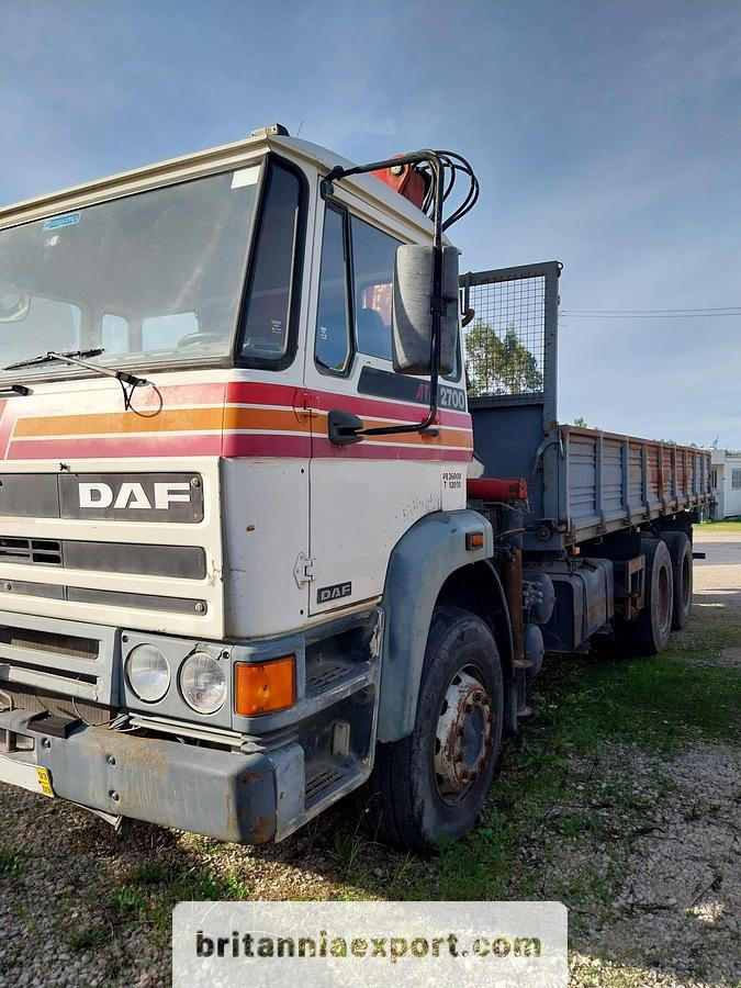 DAF 2700 ATI 6x4 26 Ton Sideways Tipper with HMF 820 Crane | Export Ready. - Tippbil: bilde 4 DAF 2700 ATI 6x4 26 Ton Sideways Tipper with HMF 820 Crane | Export Ready. - Tippbil: bilde 4