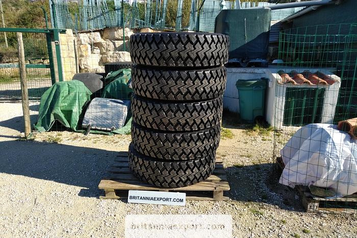 FACTORY Retread 285/70R19.5 Truck Tyres | Quarry Tread | Heavy-Duty | Export Ready - Dekk: bilde 2 FACTORY Retread 285/70R19.5 Truck Tyres | Quarry Tread | Heavy-Duty | Export Ready - Dekk: bilde 2