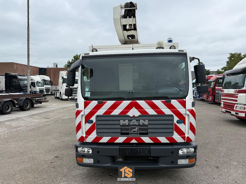 MAN TGL 12.210 EURO 5 - MANUAL - VERSALIFT VST-237-NF HEIGHT 14 M - BELGIUM TRUCK - TOP! - Lastebil, Kranbil: bilde 5 MAN TGL 12.210 EURO 5 - MANUAL - VERSALIFT VST-237-NF HEIGHT 14 M - BELGIUM TRUCK - TOP! - Lastebil, Kranbil: bilde 5