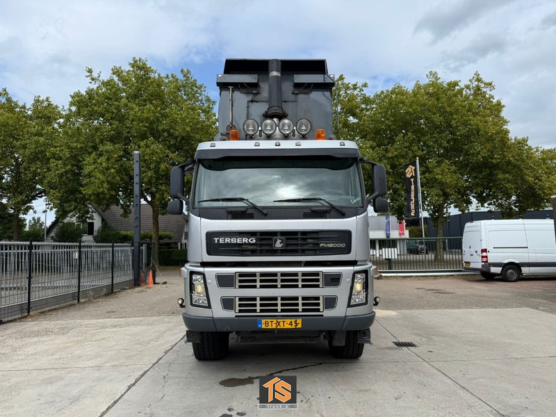 Terberg FM2000-T 8X8 - EURO 5 - AUTOMATIC - KIPPER/TIPPER - NL TRUCK - ISOLATED HARDOX - TOP! - Tippbil: bilde 2 Terberg FM2000-T 8X8 - EURO 5 - AUTOMATIC - KIPPER/TIPPER - NL TRUCK - ISOLATED HARDOX - TOP! - Tippbil: bilde 2
