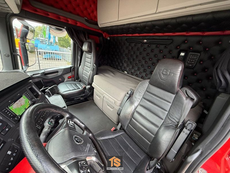 Scania R650 V8 - SHOW TRUCK - EURO 6 D - FULL AIR - RETARDER - GERMAN TRUCK - HYDRAULIC - TOP TOP TOP!! - Trekkvogn: bilde 4 Scania R650 V8 - SHOW TRUCK - EURO 6 D - FULL AIR - RETARDER - GERMAN TRUCK - HYDRAULIC - TOP TOP TOP!! - Trekkvogn: bilde 4