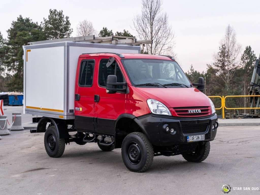 Iveco DAILY 4X4 OFFROAD CAMPER BOX DOKA Iveco DAILY 4X4 OFFROAD CAMPER BOX DOKA - Chassis lastebil: bilde 3 Iveco DAILY 4X4 OFFROAD CAMPER BOX DOKA Iveco DAILY 4X4 OFFROAD CAMPER BOX DOKA - Chassis lastebil: bilde 3