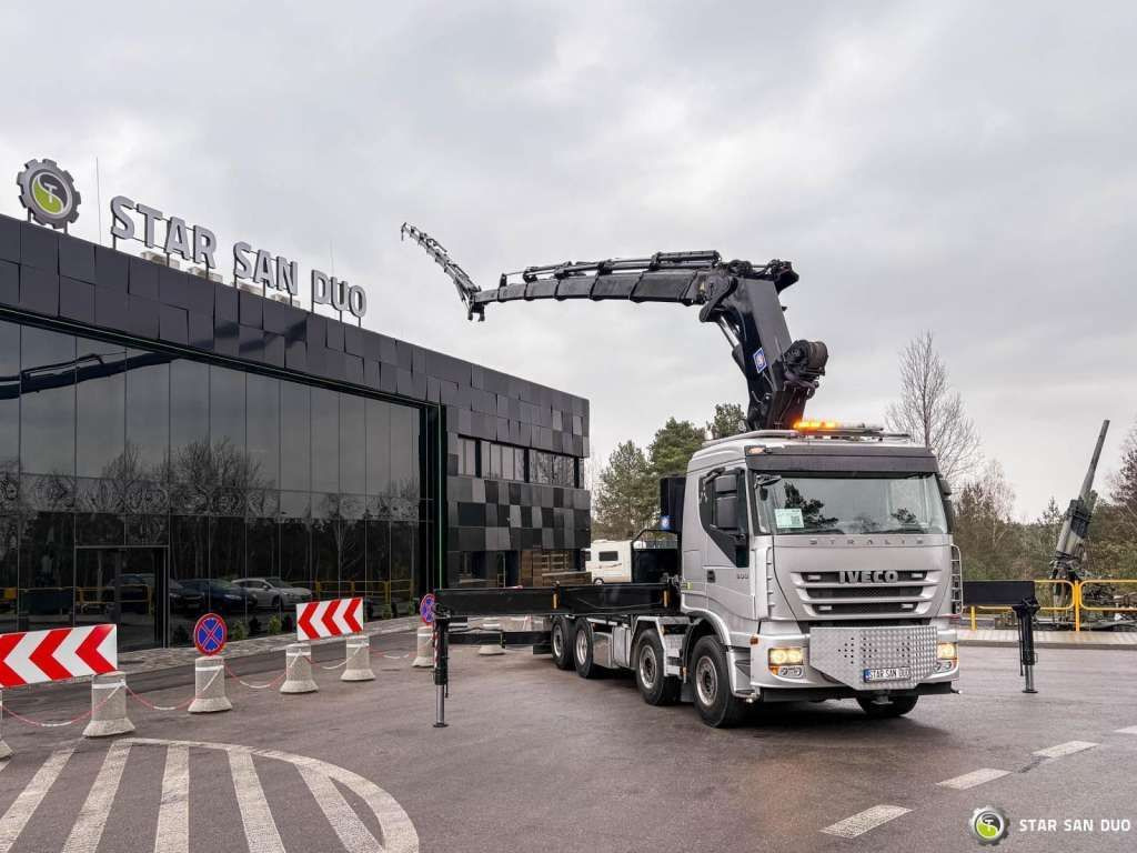 Iveco STRALIS AS320S50Y 8x2 HMF 8520-0K6 FLY JIB Winc - Kranbil: bilde 1 Iveco STRALIS AS320S50Y 8x2 HMF 8520-0K6 FLY JIB Winc - Kranbil: bilde 1
