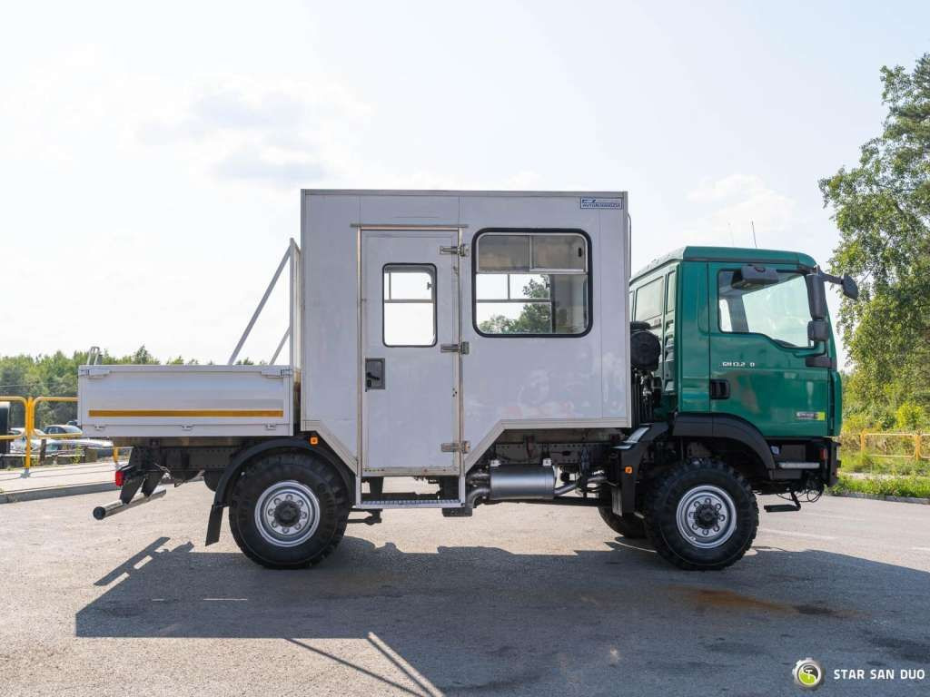 MAN TGM 13.240 4x4 BL Double Cab Camper BUS - Chassis lastebil: bilde 2 MAN TGM 13.240 4x4 BL Double Cab Camper BUS - Chassis lastebil: bilde 2