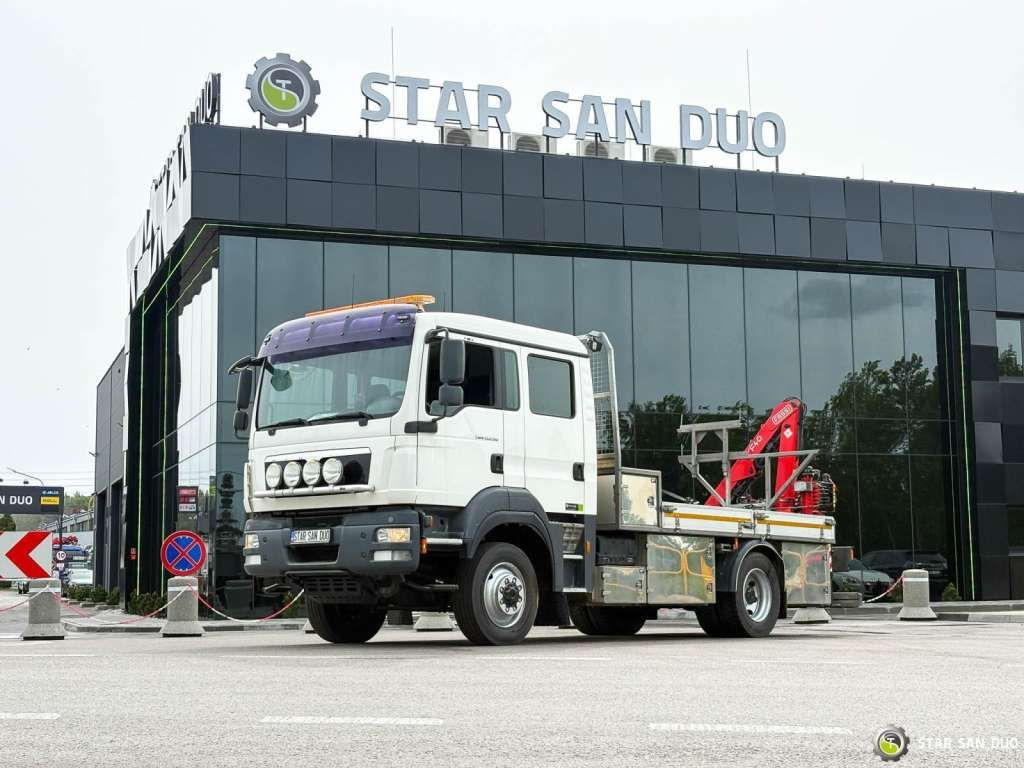 MAN TGM 13.290 4x4 FASSI F40B22 Crane Camper DOKA - Kranbil: bilde 2 MAN TGM 13.290 4x4 FASSI F40B22 Crane Camper DOKA - Kranbil: bilde 2
