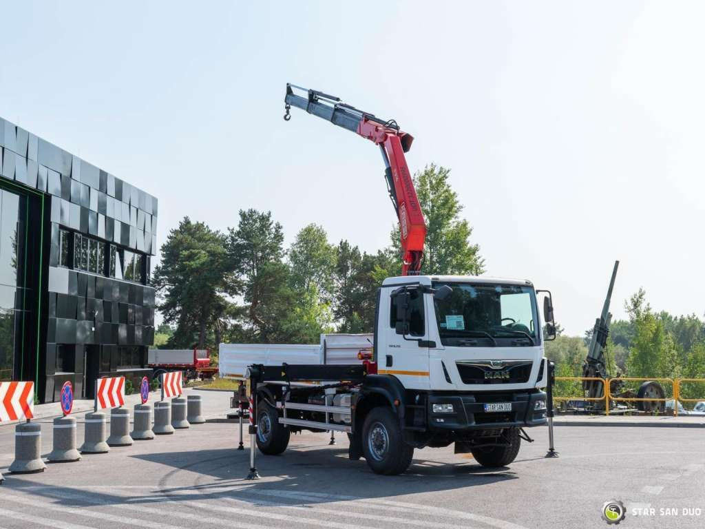MAN TGM 18.250 4x4 Fassi F215A.0.23 Active HDS Cran - Kranbil: bilde 2 MAN TGM 18.250 4x4 Fassi F215A.0.23 Active HDS Cran - Kranbil: bilde 2