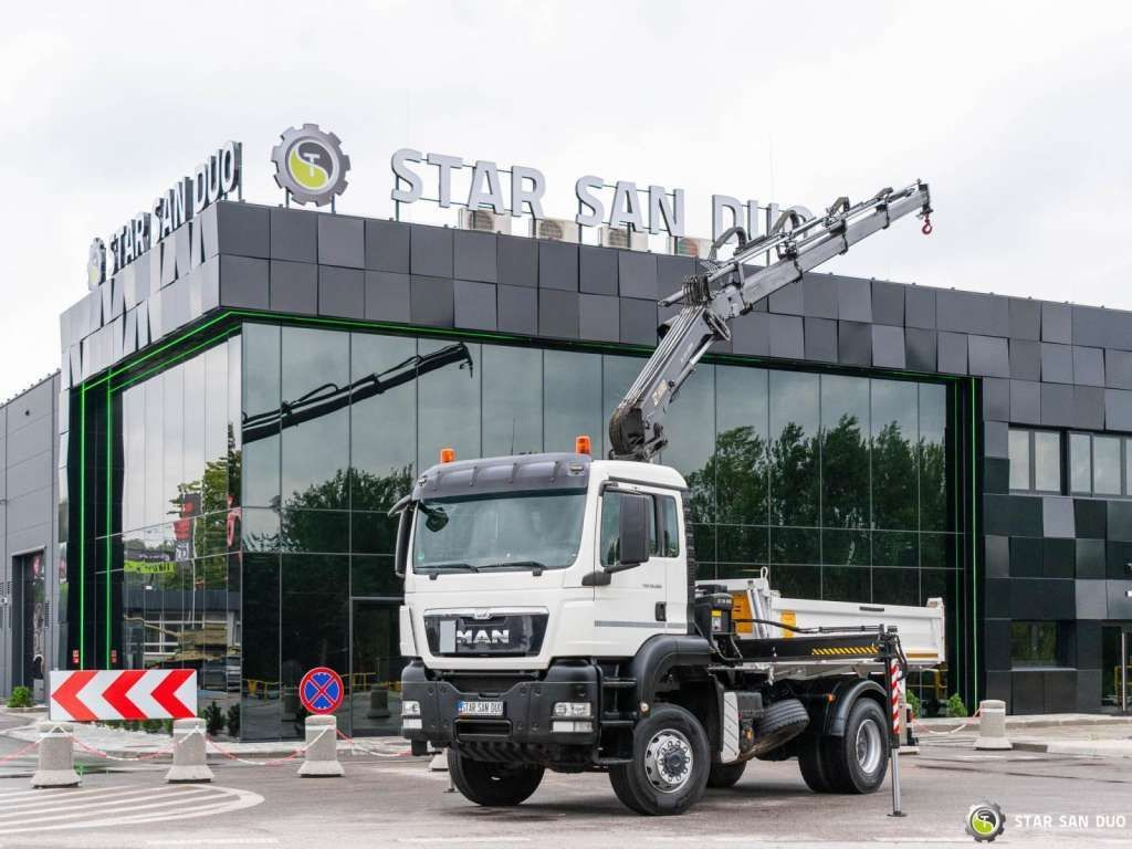 MAN TGS 18.360 4x4 HIAB 144 E-4 Crane Kipper MAN TGS 18.360 4x4 HIAB 144 E-4 Crane Kipper - Kranbil, Tippbil: bilde 3 MAN TGS 18.360 4x4 HIAB 144 E-4 Crane Kipper MAN TGS 18.360 4x4 HIAB 144 E-4 Crane Kipper - Kranbil, Tippbil: bilde 3