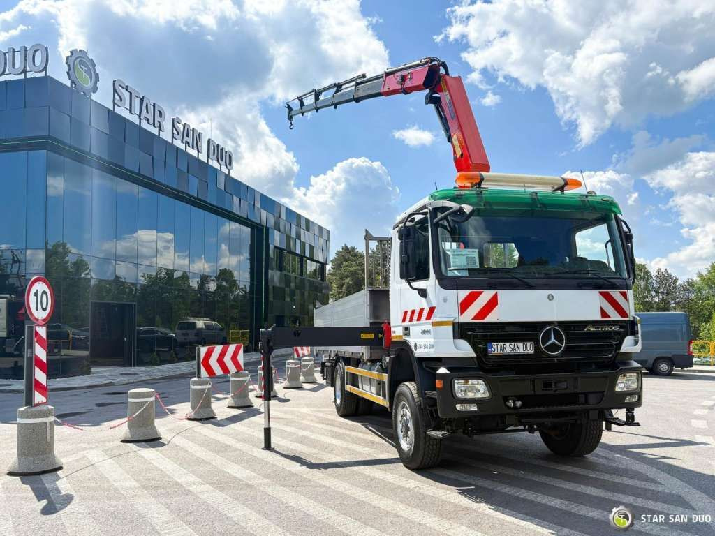 Mercedes-Benz ACTROS 2044A 4x4 Palfinger PK 20002 hds Crane - Kranbil: bilde 2 Mercedes-Benz ACTROS 2044A 4x4 Palfinger PK 20002 hds Crane - Kranbil: bilde 2